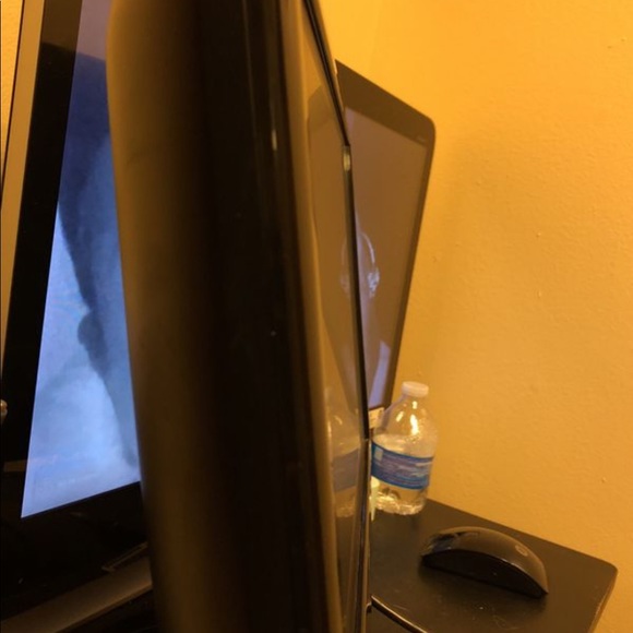 Computer Monitor - Picture 4 of 4